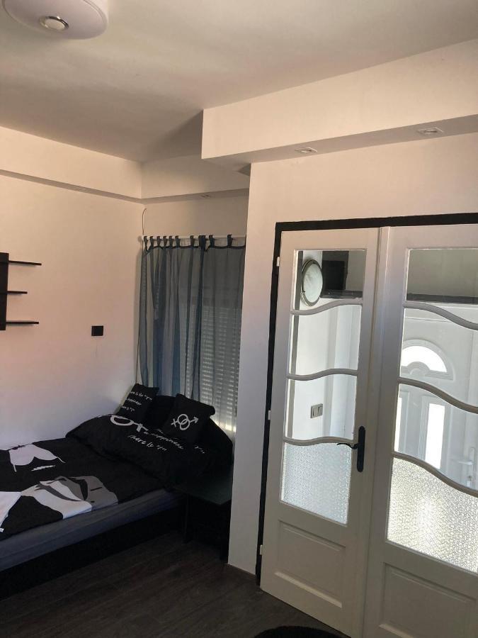Arany Apartman Aparthotel เซเกลด ภายนอก รูปภาพ